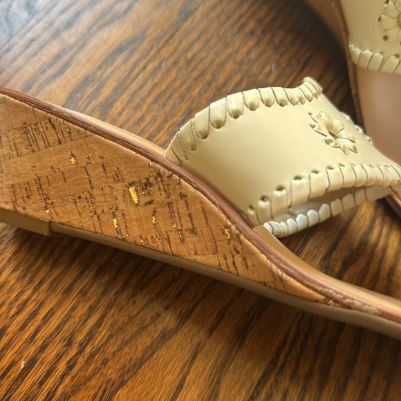 Jack Rogers white laced edging cork wedge thong sandals. Size 6. NWT. - Picture 3 of 6